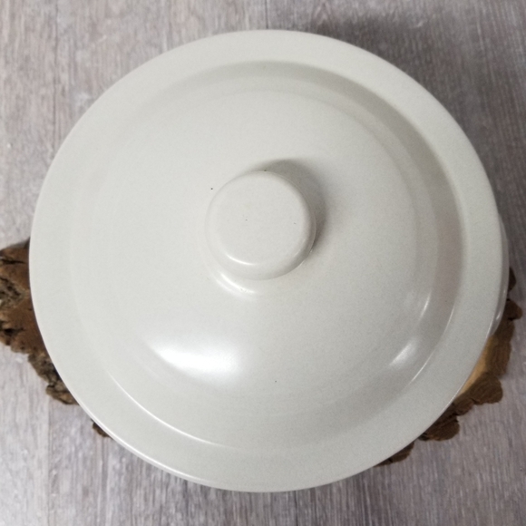 Pfaltzgraff 2 qt. Yorktowne blue Casserole with lid - Picture 3 of 10